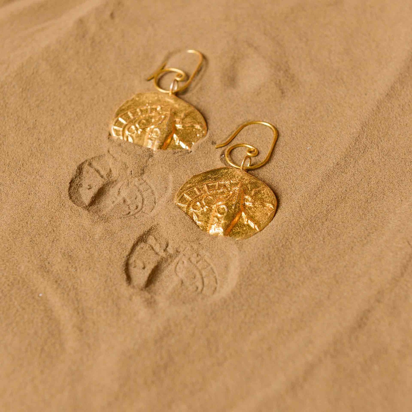FOSSIL DANGLER 3