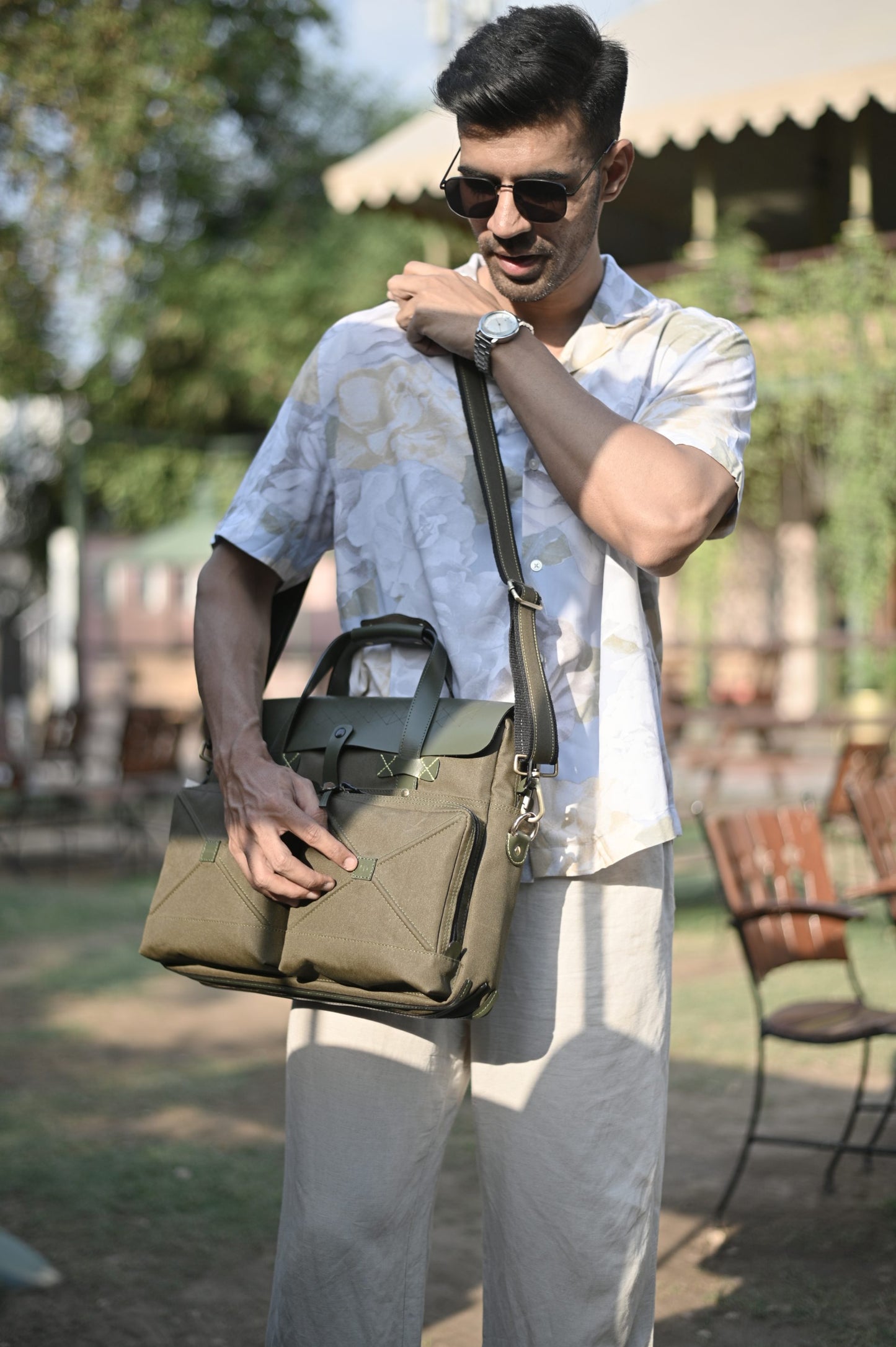 FOREST CRISS CROSS LAPTOP BAG 15