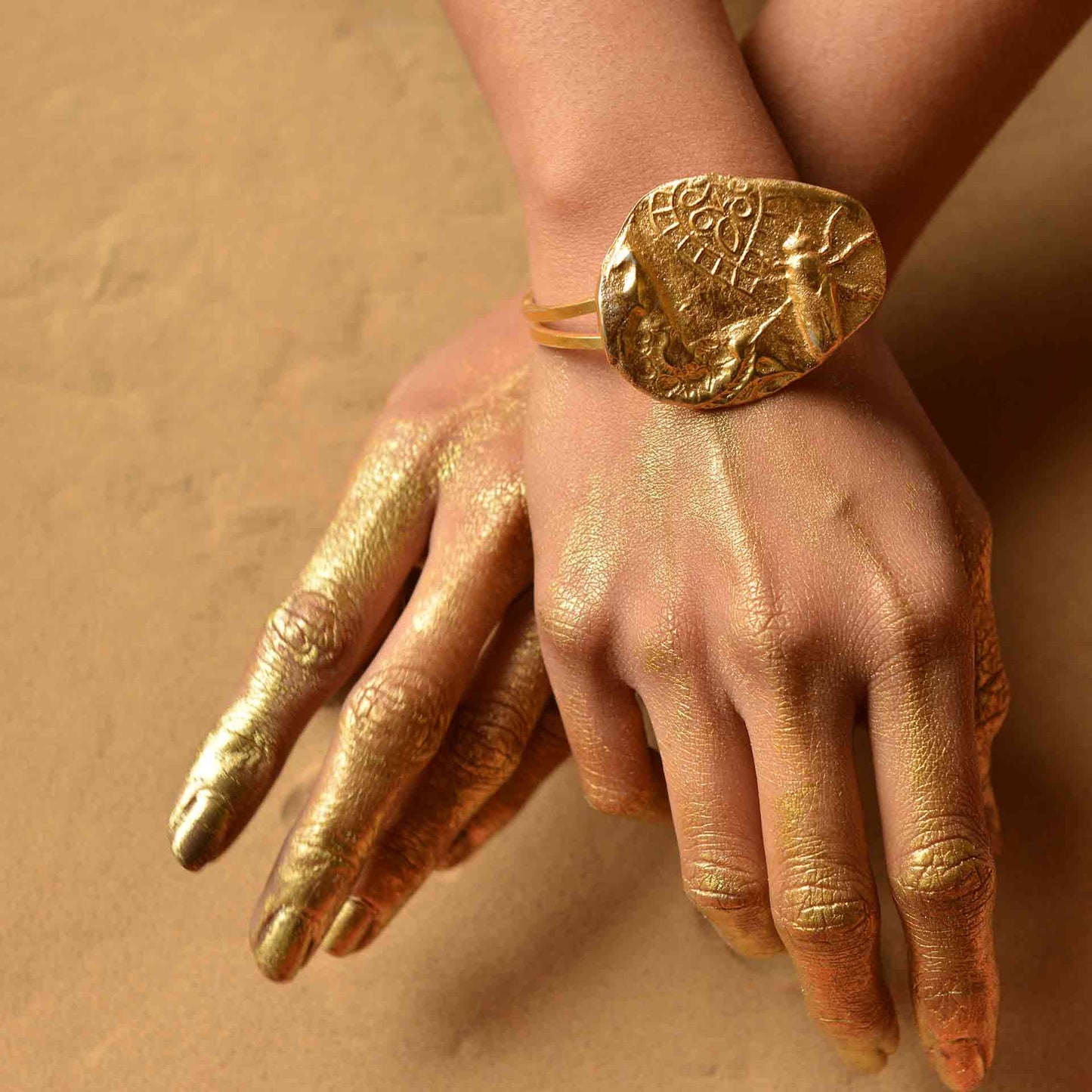 FOSSIL BRACELET