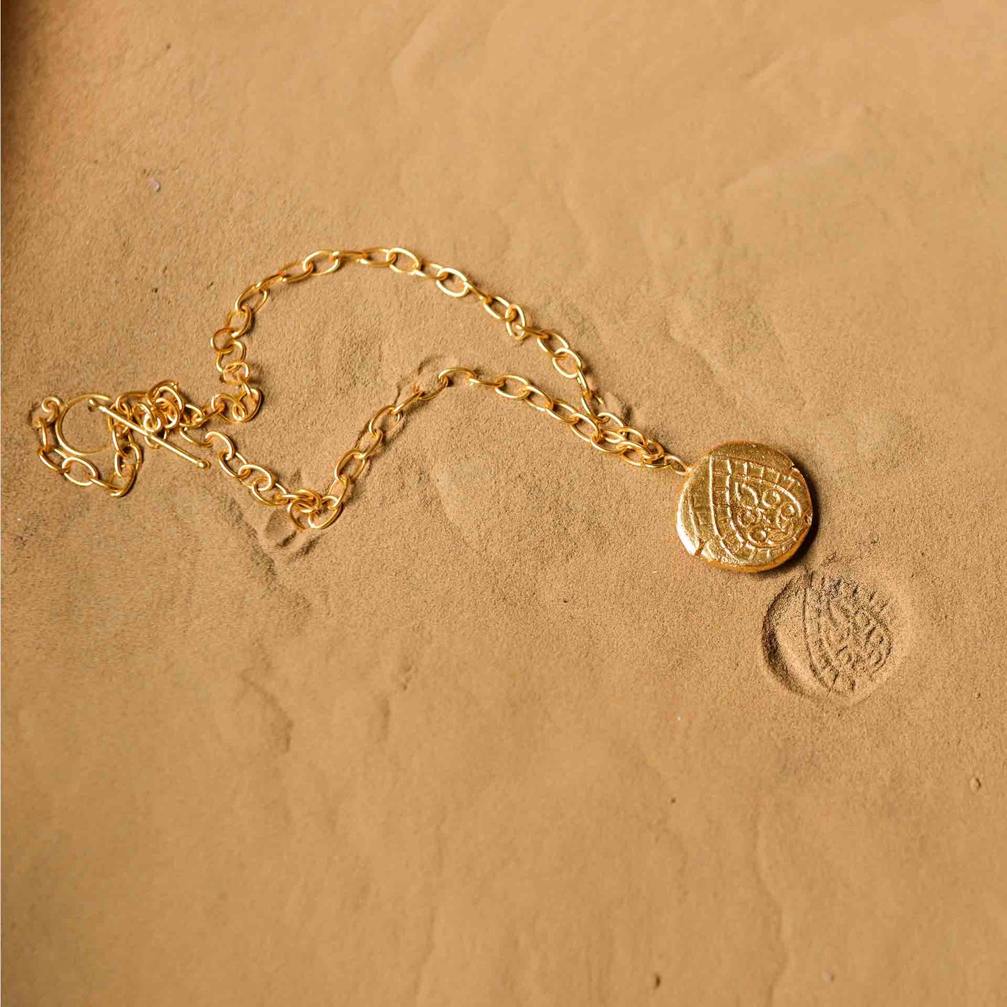 FOSSIL SHACKLE 1