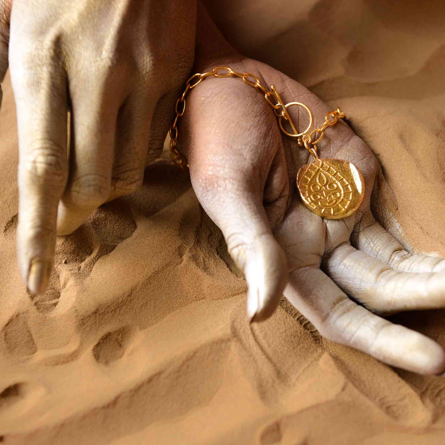 FOSSIL SHACKLE BRACELET