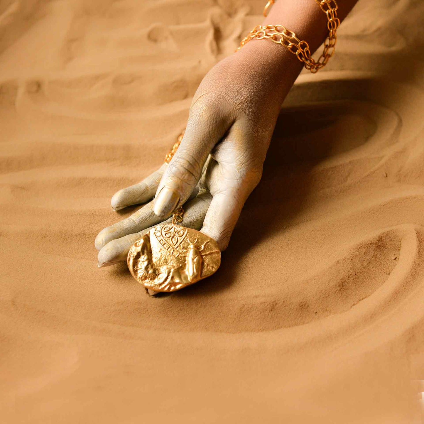 FOSSIL SHACKLE 2