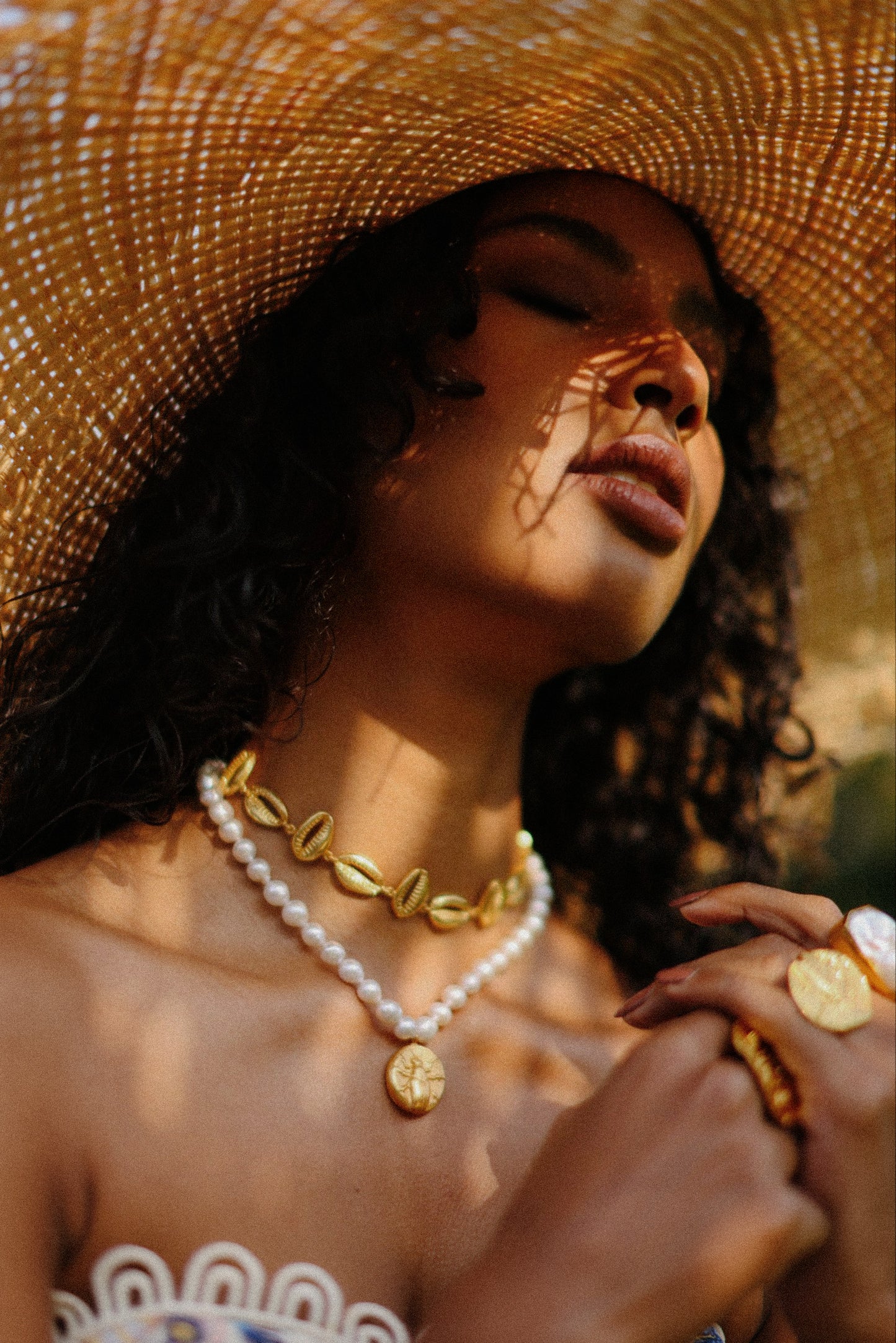 PEARL NECKPIECE