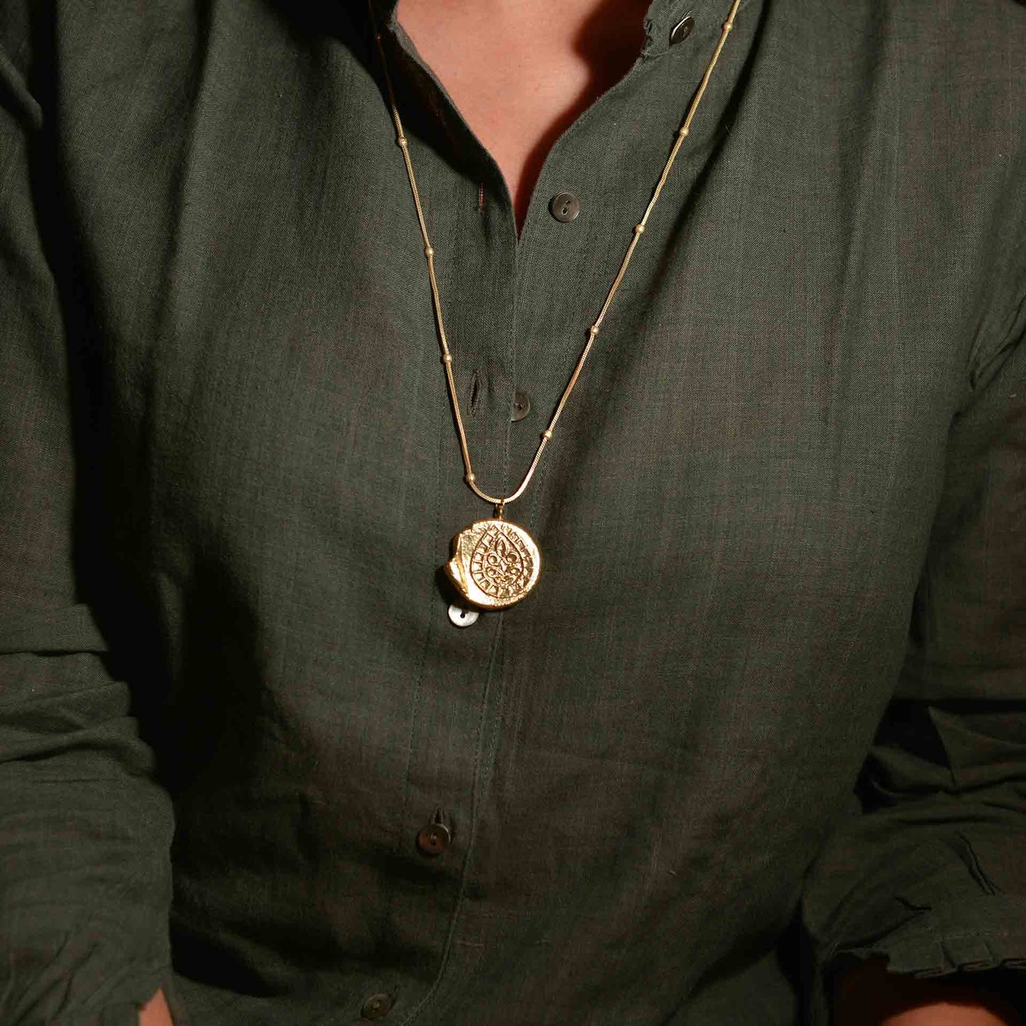 FOSSIL PENDENT L 1