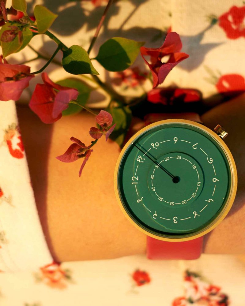 kassa watch Devanagari Pink
