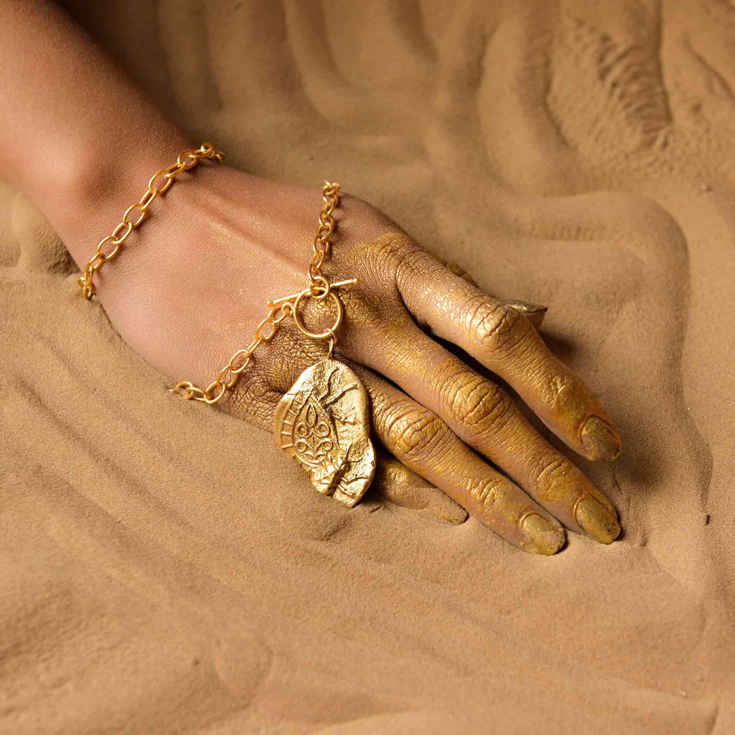 FOSSIL SHACKLE 3