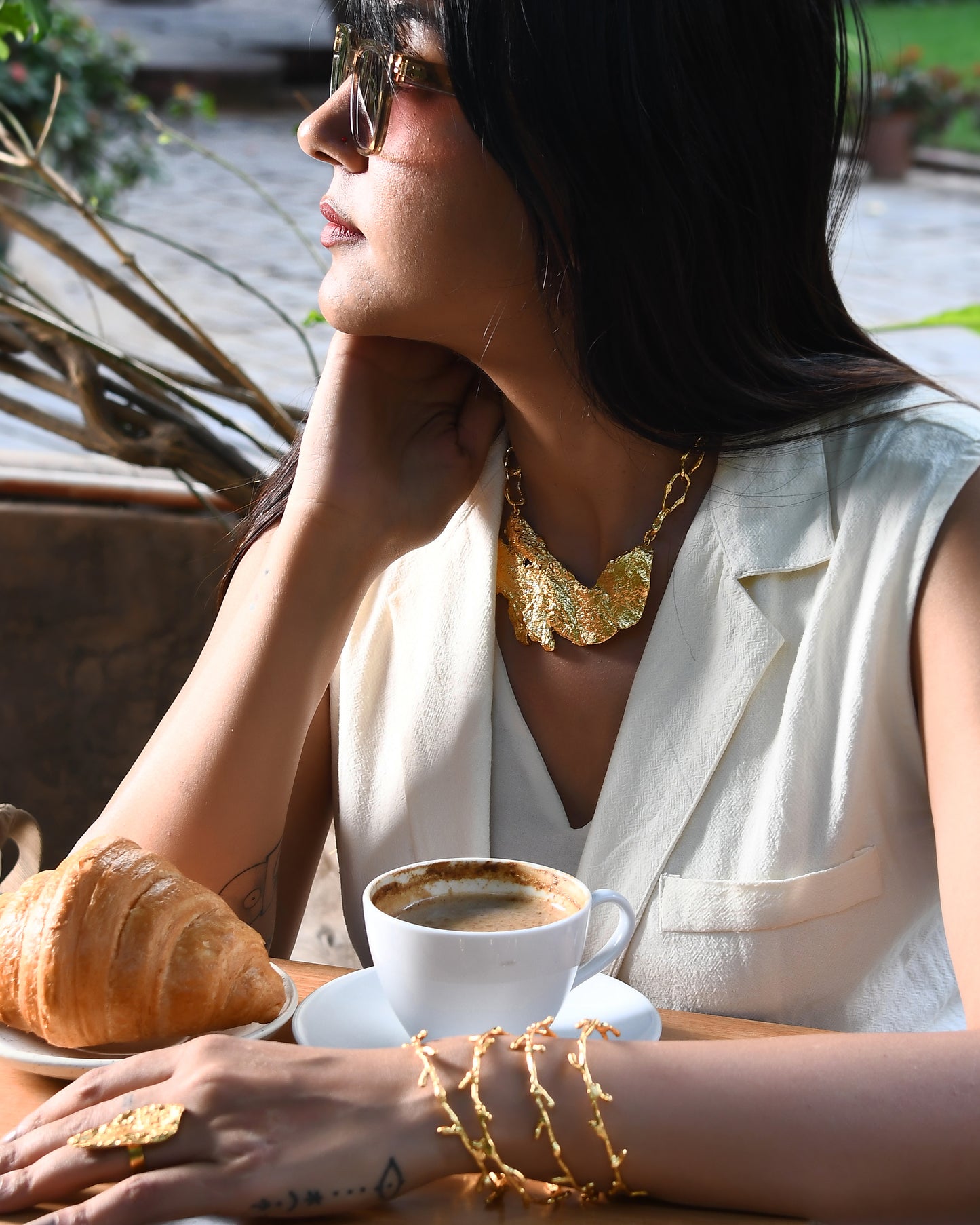 OAK BARK NECKLACE