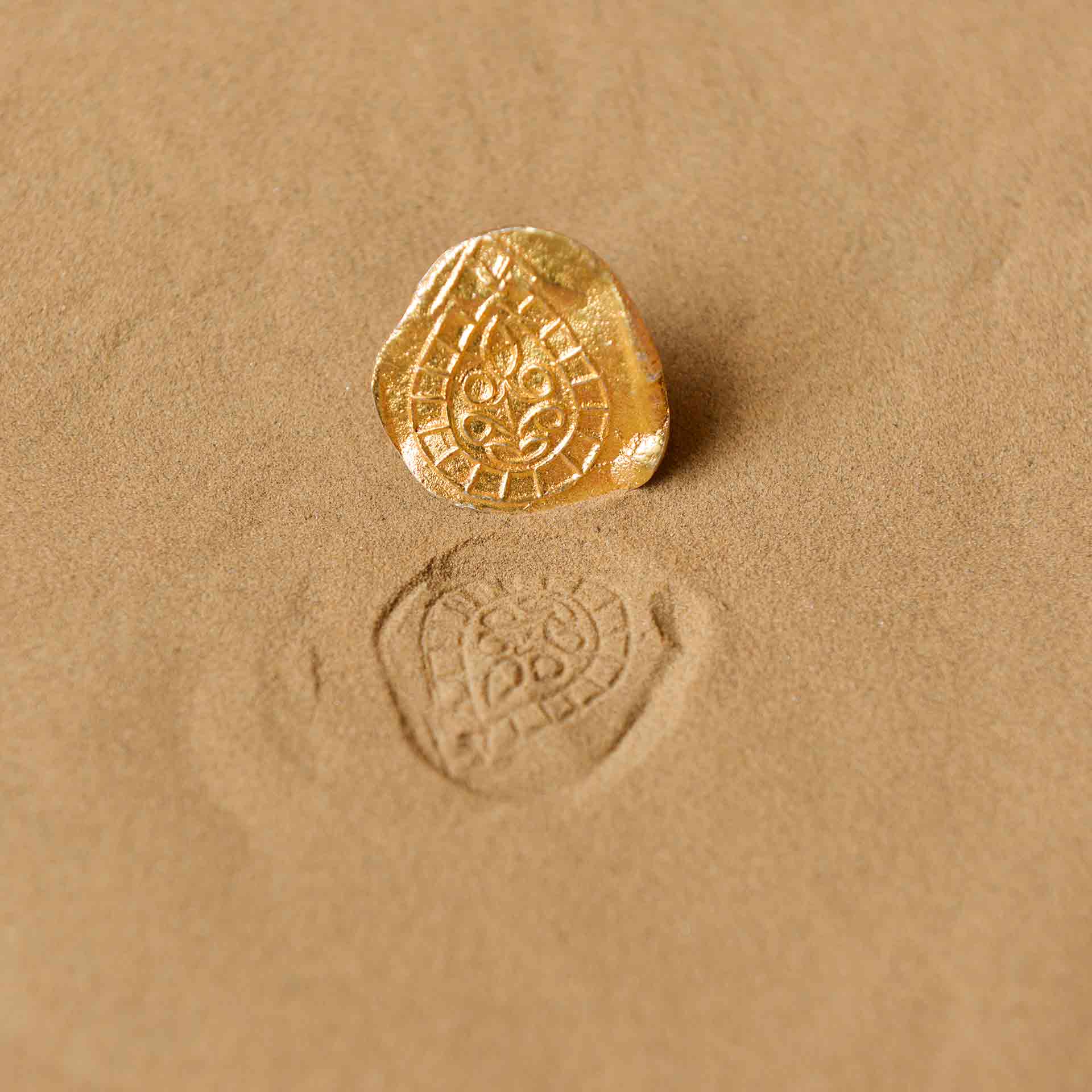FOSSIL RING 4